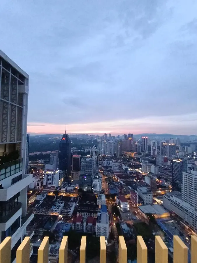 Lägenhet Lx 36A 2Queen Bed Infinity Pool Klcc View Kuala Lumpur