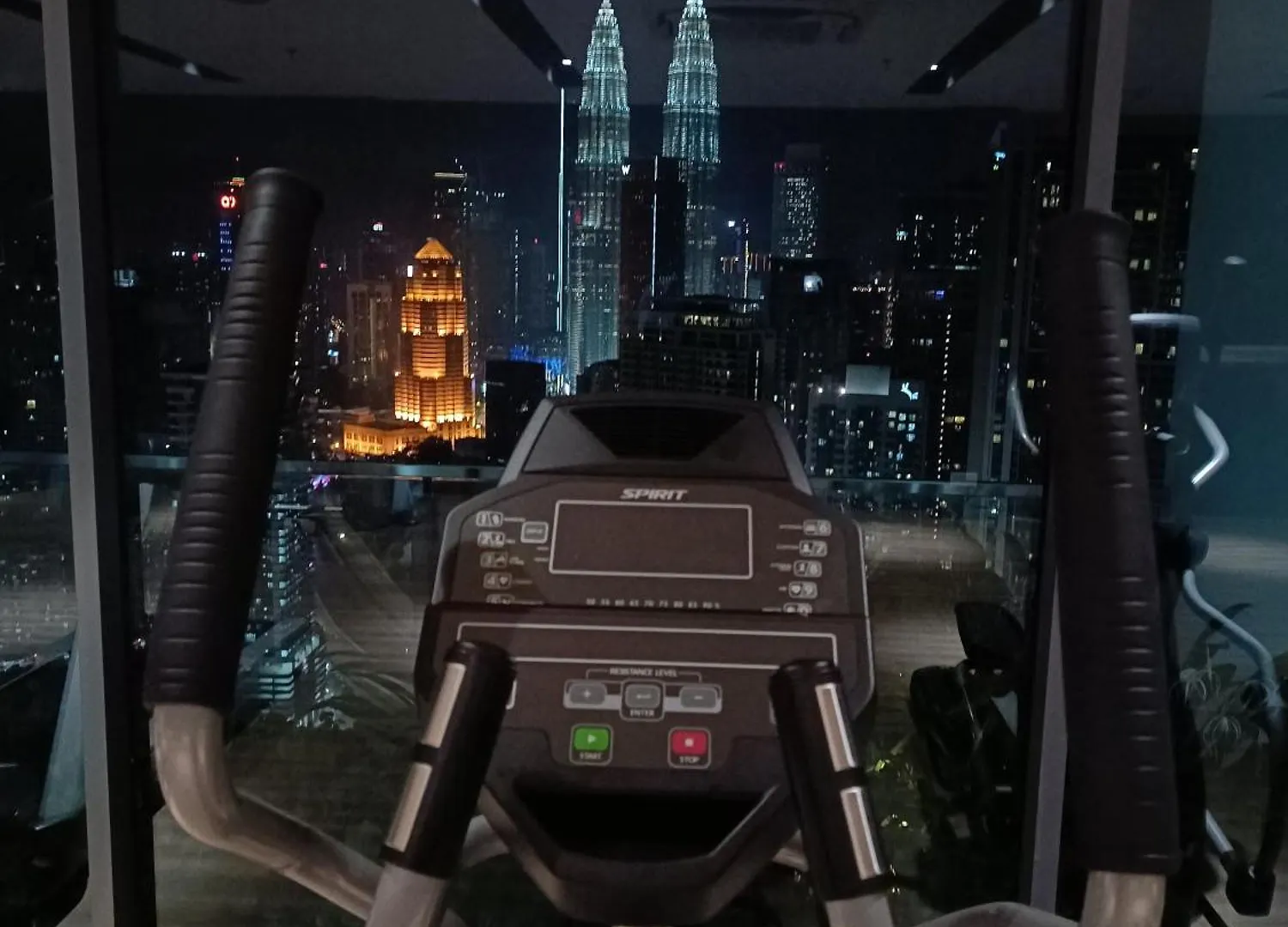 Lx 36A 2Queen Bed Infinity Pool Klcc View Kuala Lumpur