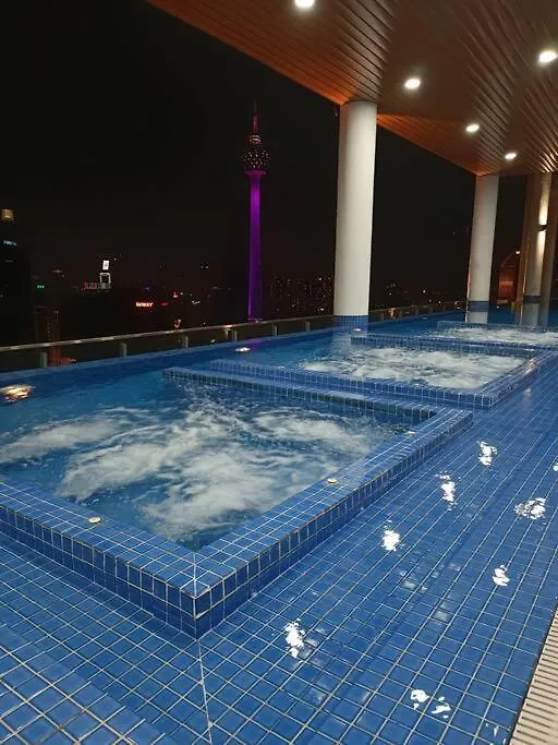 Lx 36A 2Queen Bed Infinity Pool Klcc View Kuala Lumpur